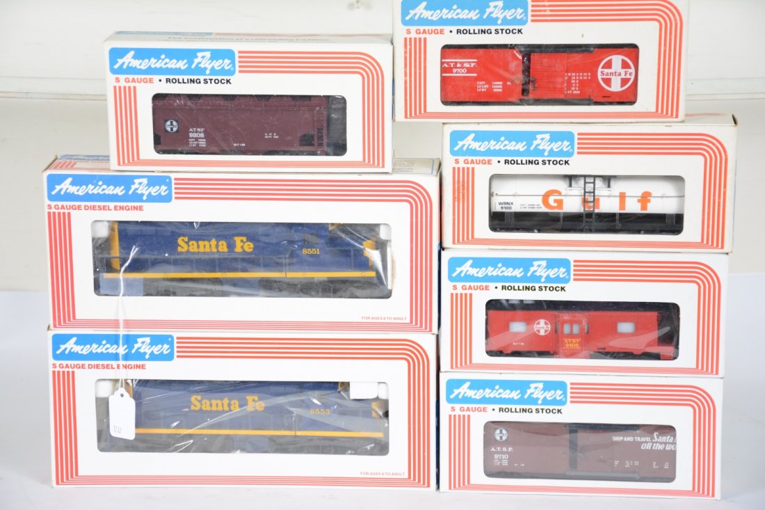 Lionel American Flyer SF AA Diesel Set: S Gauge. Includes a 8651 GP-20 powered & 48003 GP-9 dummy; 9700 boxcar; 9208 hopper; 9100 Gulf tank car; 9405 bay window caboose. All are new in boxes, C10
