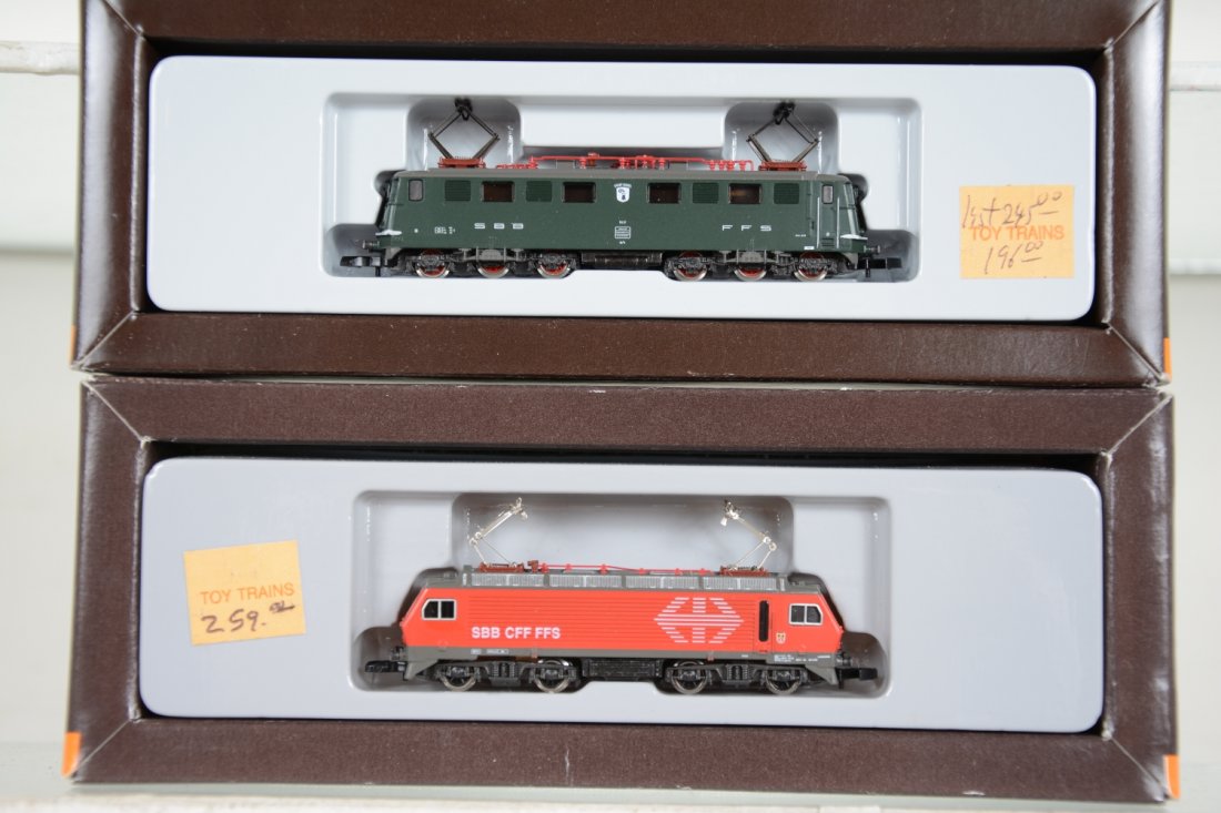 Marklin Z Gauge 8846 & 8829 Swiss Electric Locomotives: Includes an 8846 SBB CFF FFS express electric BO-BO; 0-6-6-0 SBB CFF electric. They are new in boxes, C10