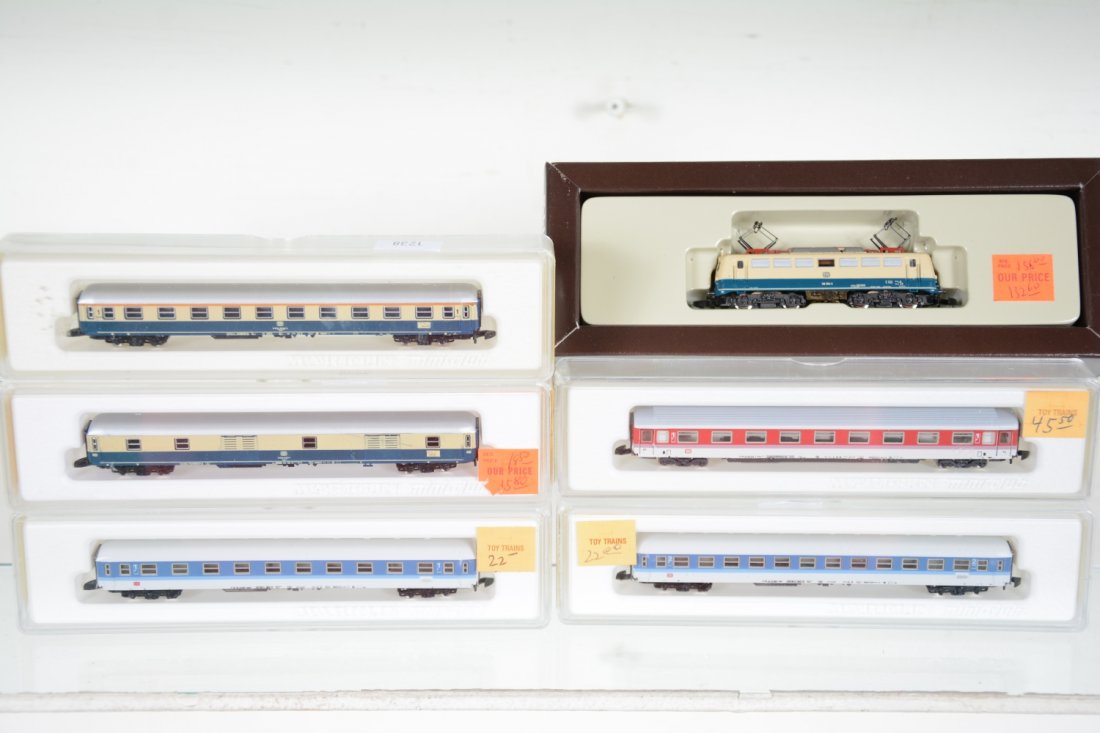 Marklin Z Gauge DB Passenger Set: Includes an 8838 BO-BO electric; Coaches- 8743, 8734, 8744, 8720; 8722 baggage. All appear new in boxes, C10