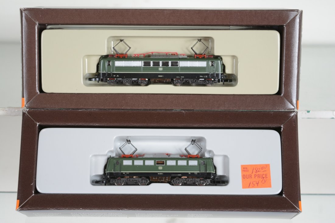 Marklin Z Gauge 8840 & 8857 Electric Locomotives: Includes 8857 0-6-6-0 express loco & 8840 BO-BO electric. They are new in boxes, C10