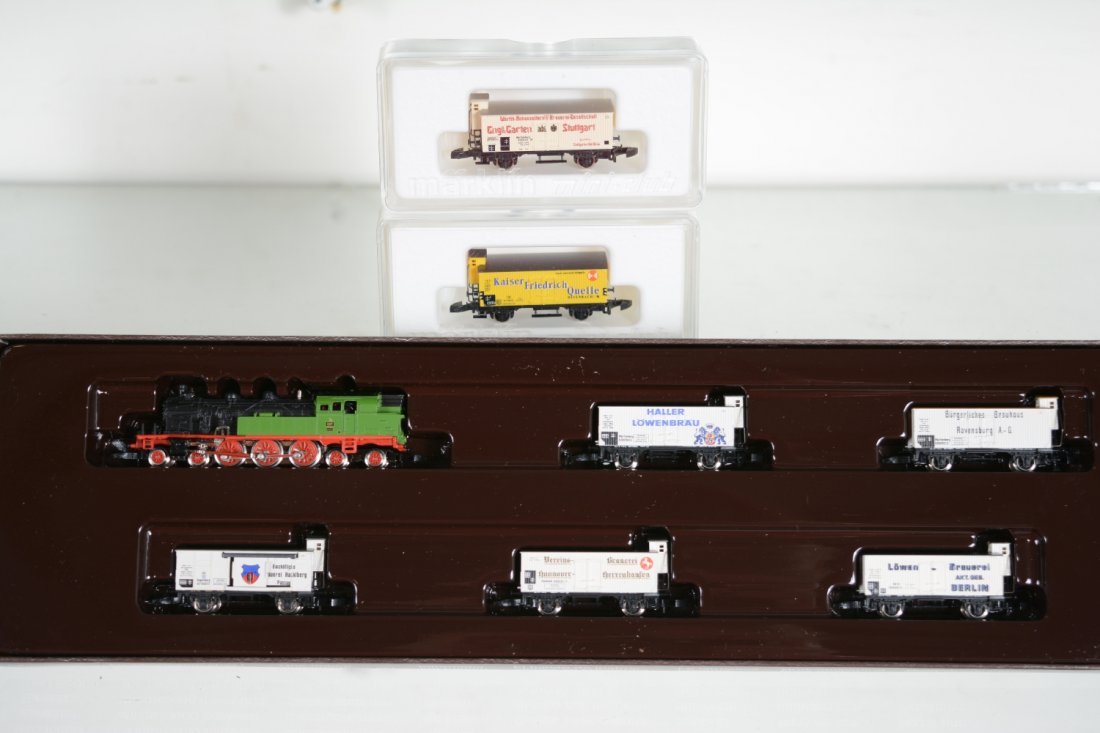 Marklin Z Gauge Beer Train: Includes an 8145 6-pc set with Class 86 4-6-4 tank loco & 5 Beer cars; Plus 86611 & 12 extension cars. All are new in boxes, C10