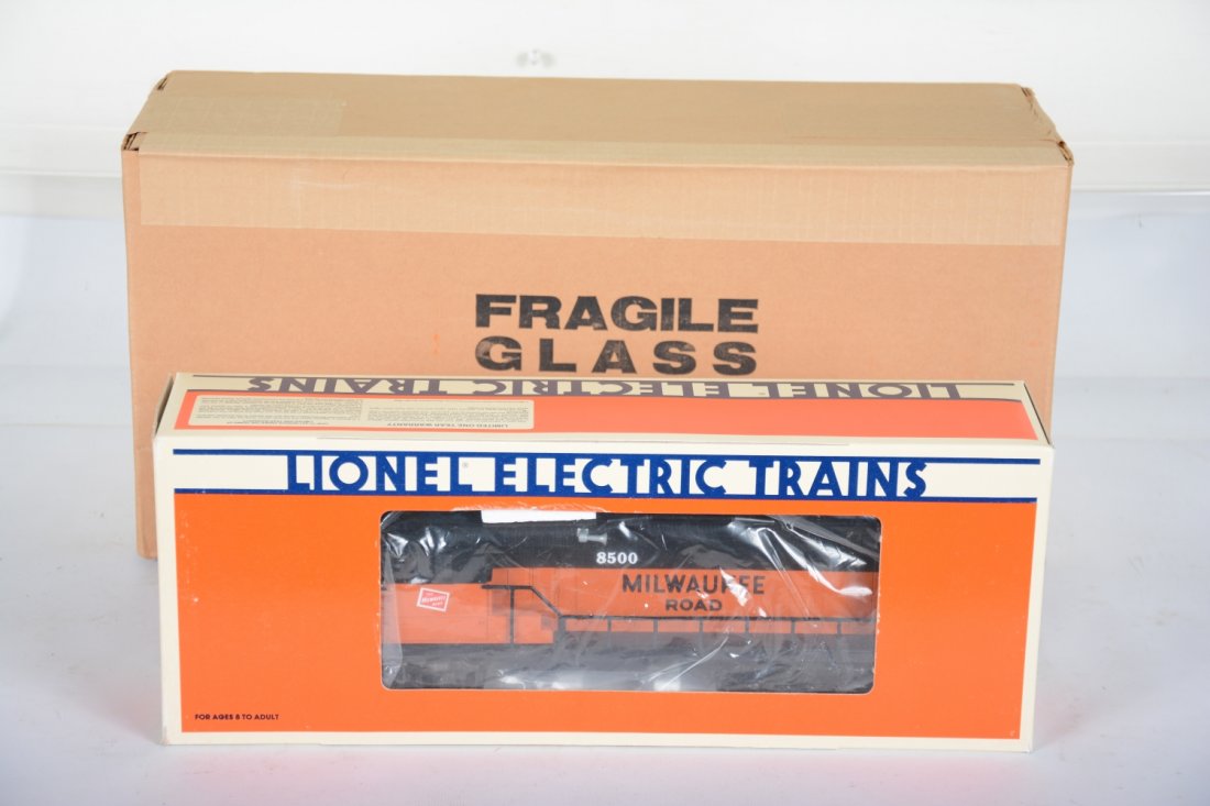 Lionel JC Penney 18500 MR GP9 Diesel with Case: Limited catalog offering through JC Penney catalog only. It is new in box with sealed display case and shipper, C10