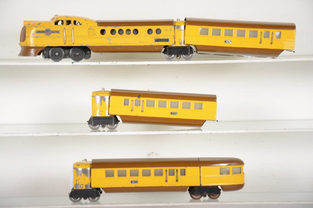 Lionel 636W City of Denver Streamliner: Clean rewired and ready to run! Includes a 636W diesel with whistle; 2 #637 coaches; 638 observation. The set is clean & shiny with usual vestibule wear. Over-all shows moderate playwear, C6-