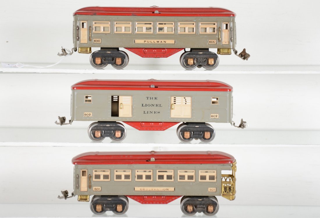 Clean Lionel 600 Series Passenger Cars: Includes a 602 baggage; 600 Pullman; 601 observation, all have nice lettering and show light to moderate playwear, C7+