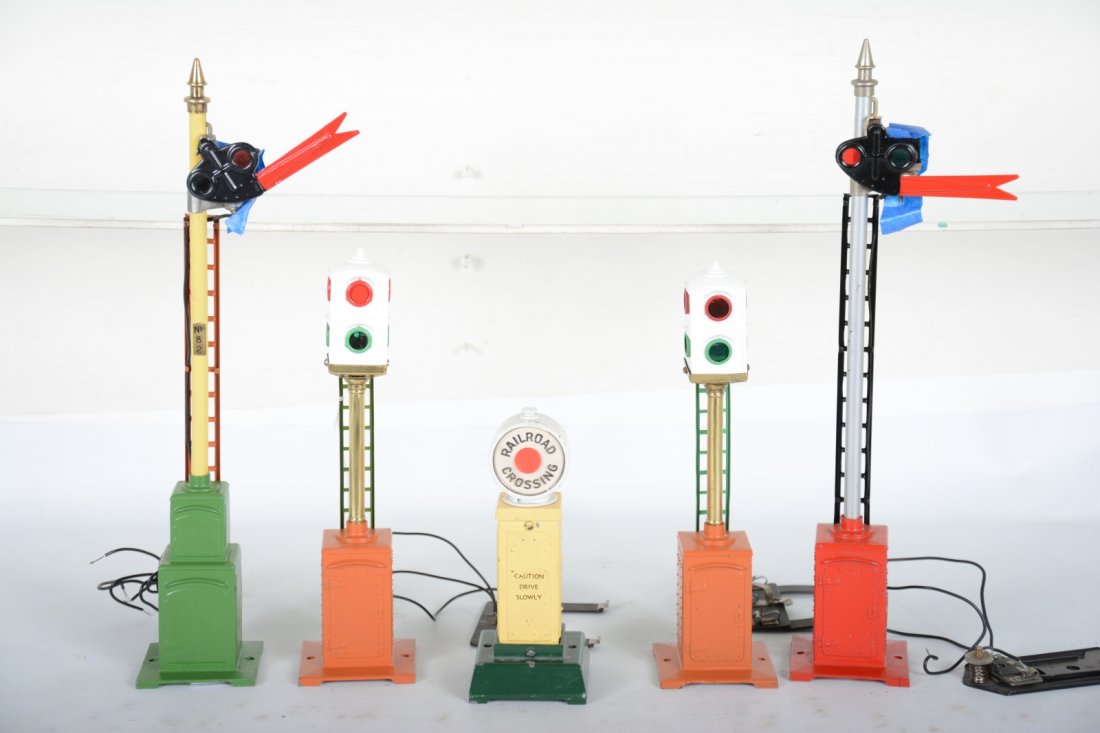Nicely Restored Lionel Signals: Standard gauge. All ready for your layout. Includes 2 #78 block signals; 80N semaphore; 82N train control semaphore; 87 crossing signal. All rewired and ready to go, appear C7+-8