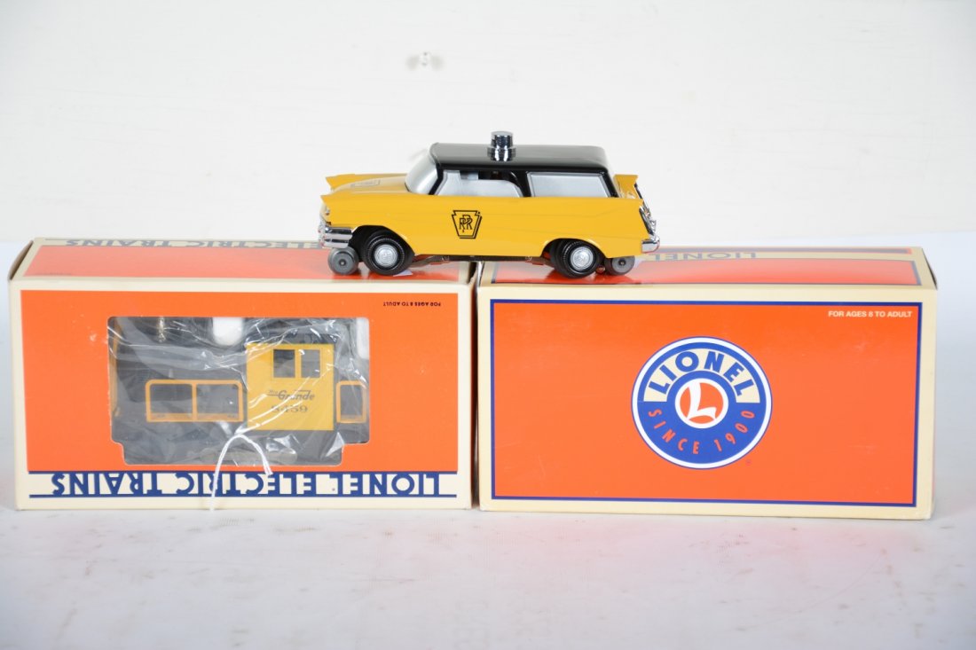 Lionel 8459 & 28440 Motorized Units: Includes 8459 RG snow plow; 28440 PRR inspection car. They show very light runtime with C9 bodies and boxes.