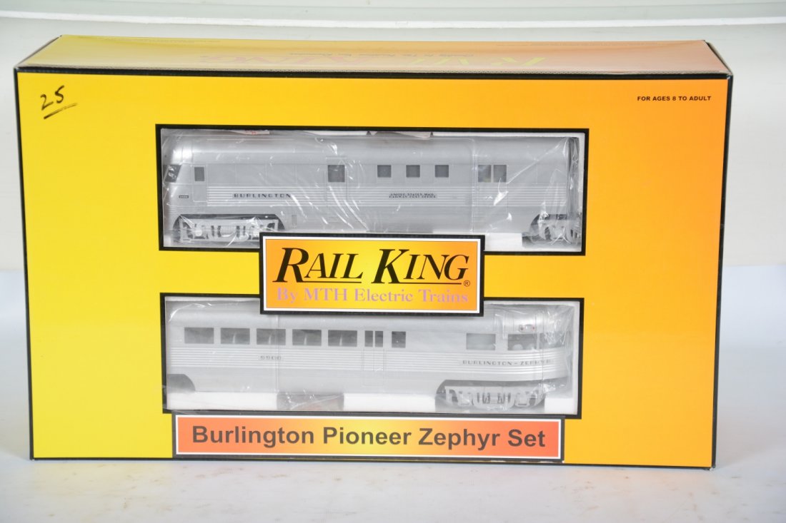 MTH RailKing 30-2186-1 Zephyr Set: Nice 4-car Burlington Zephyr streamliner, equipped with ProtoSounds. It appears Like New in setbox, C9-10