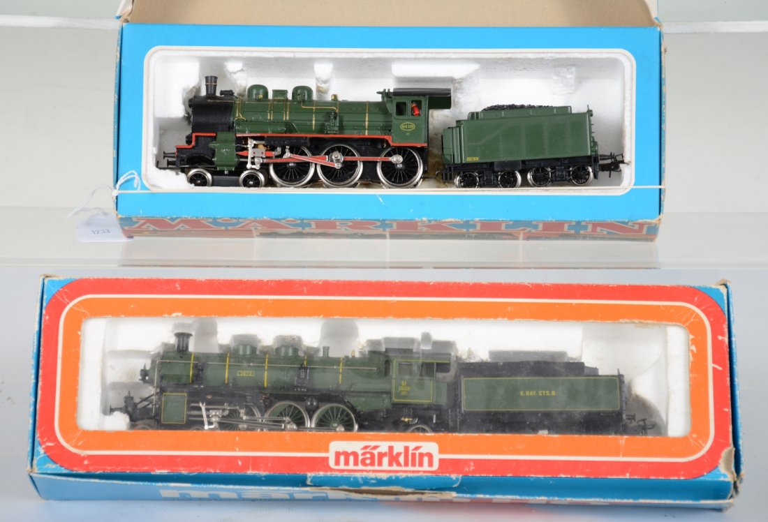 Marklin HO 3086 & 3092 Steam Locomotives: Includes a 3086 4-6-0 steam loco & tender; 3092 4-6-2 K. Bay.STS.B steam loco & tender. Both show light runtime with C9 bodies and boxes.