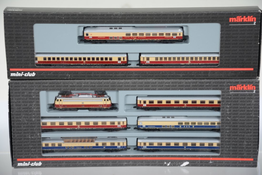 Marklin Z Gauge TEE Passenger Set: Includes an 81439 6pc set with a TEE BOBO electric with 5 express passenger cars; 87265 3-car extension set. All appear new in boxes, C10