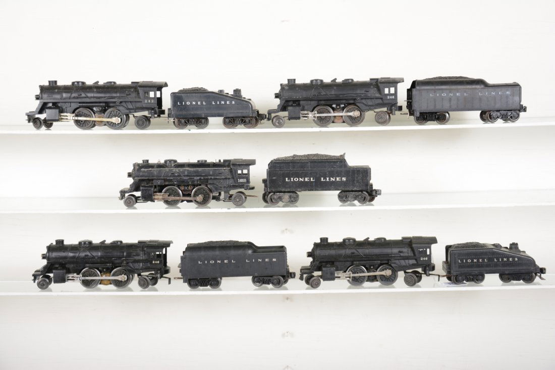 Lionel Loco & Tender Lot: Includes Locos- 1655, 3 #246, 1 missing a running light; 242; tenders- 6066T, 1130T, 1615T, 1060T, 1050T. Rest show light to moderate playwear, C6-7