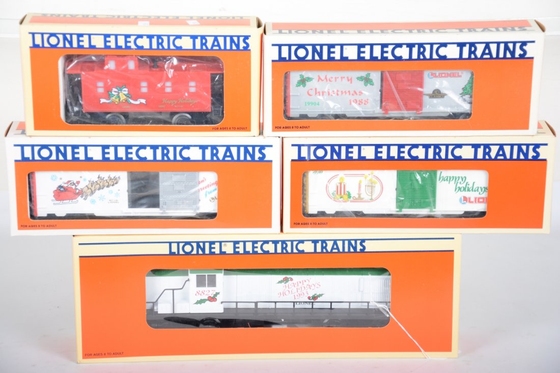 Lionel Christmas Train Set: Includes an 18827 Christmas RS3 diesel; 19904 #1988 Christmas car; 19908 #1898 Christmas car; 19910 #1990 Christmas car; 16547 Christmas caboose. All show light runtime with C9 bodies with boxes.