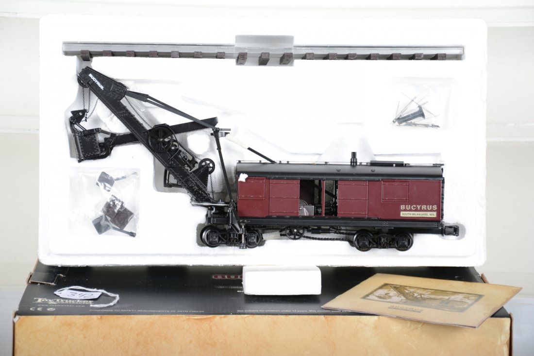 TWH 1:50 Bucyrus Rail Shovel: Super scale diecast super detailed model in 1:50 scale. It is about O gauge size and hand operates. It appears mint in box with shipper, C10
