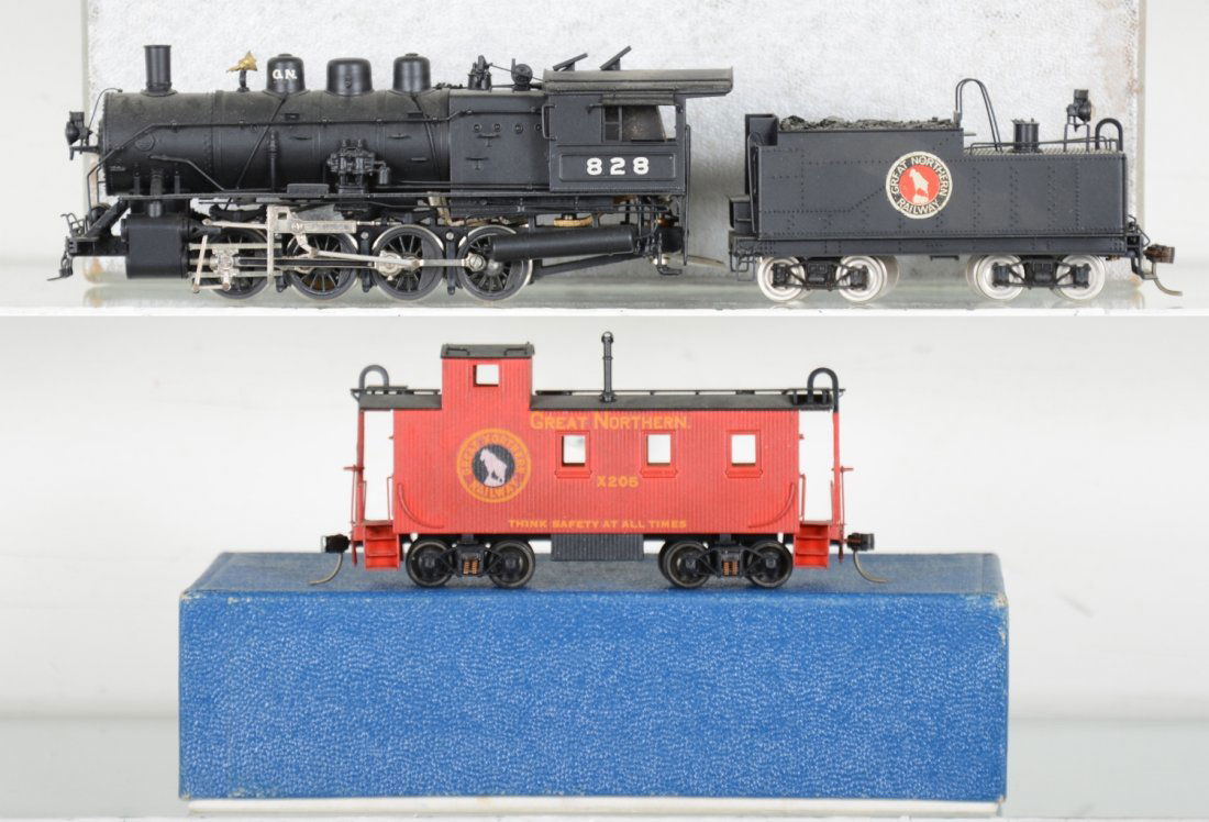 Tenshodo Brass GN 0-8-0 C-1 with Caboose: Factory painted, Includes Lambert Associates Great Northern 724 caboose. HO Gauge. Like New, test or very light signs of operation, may have light dust from display, light signs of handling, may have
