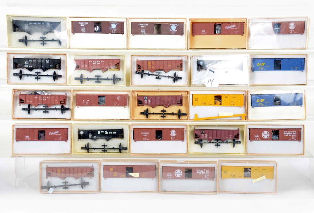 23+ Early TMI HO Freight Car Kits: Assorted road names, mixture of styles, minor duplication, all in plastic display boxes, C10