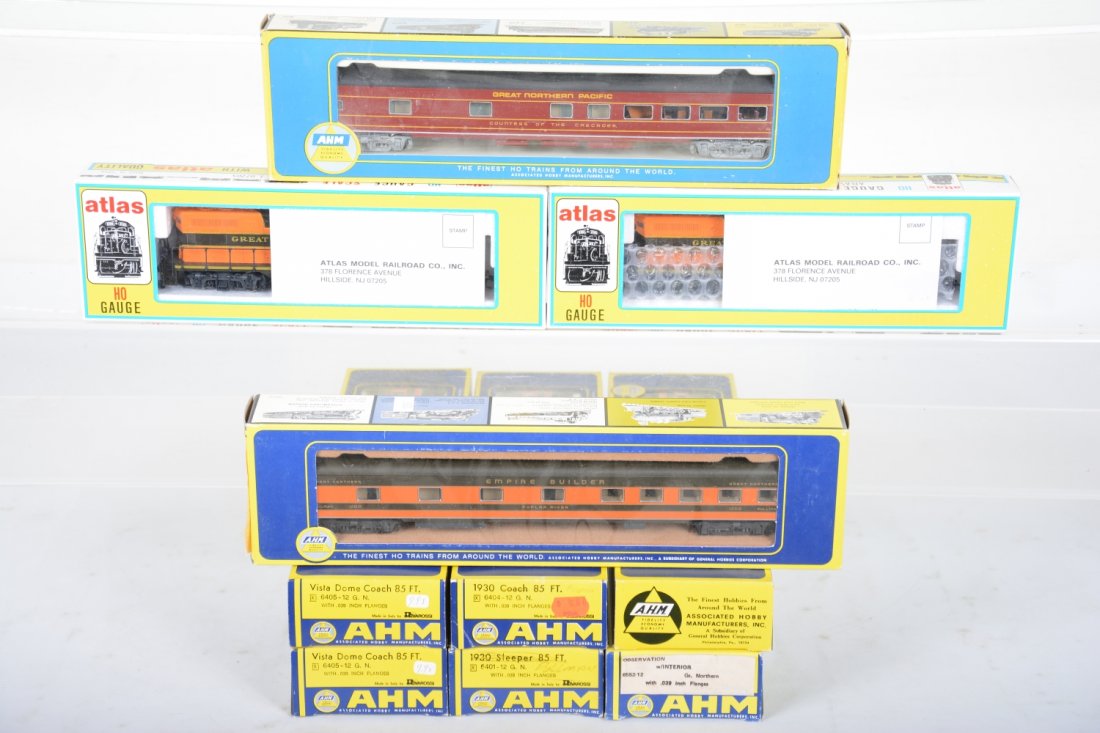 Atlas & AHM HO Great Northern Pass Set: Includes 8236 & 8237 Powered GP7 diesels, #616 & 632; 8 AHM matching 85' passenger cars, some with interiors(1 is Great Northern Pacific). All appear new in boxes, C9-10