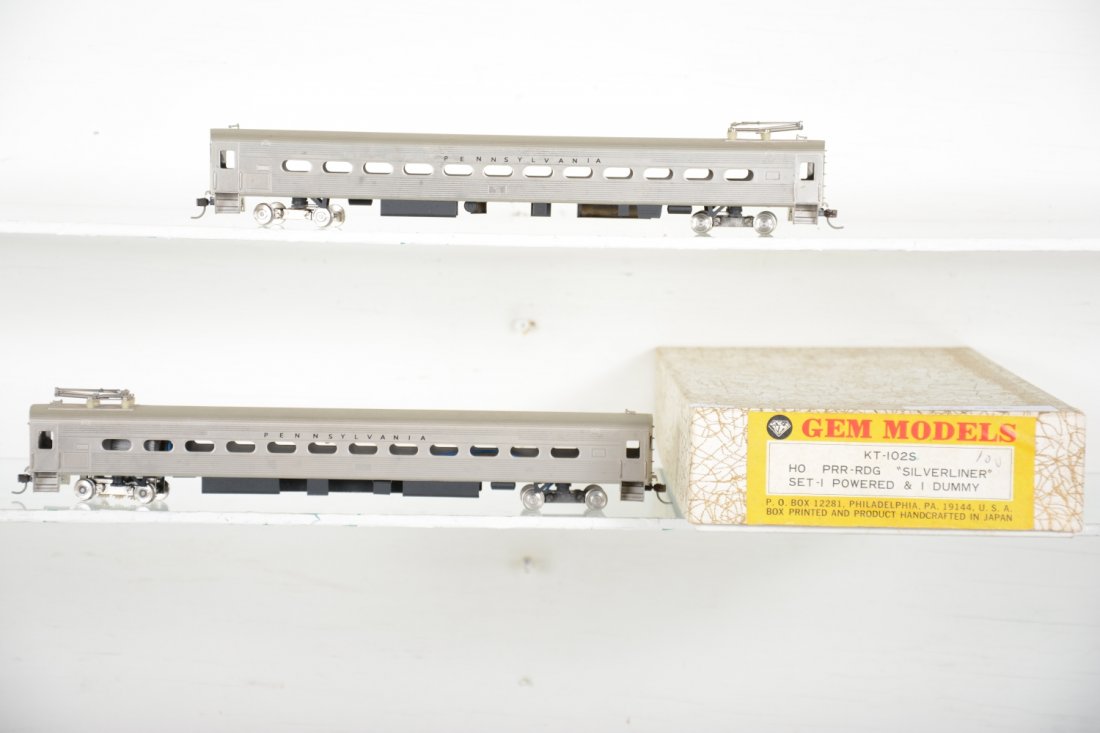 Gem Brass KT-102S PRR-RDG Silverliner MUs: Factory painted 2-car set. Worn foam insert. HO Gauge. Like New, test or very light signs of operation, may have light dust from display, light signs of handling, may have some tarnishing to finish. O