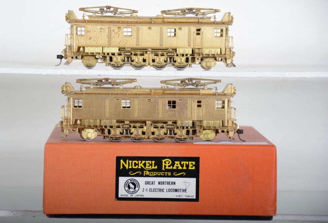 Nickel Plate Brass GN Z-1 AA Electric Locomotives: Powered & Dummy Units. HO Gauge. Like New to Mint, unrun, may have minor dust from display, near perfect paint, may have some tarnishing to finish. Original box, C10 Vintage brass trains that haven’