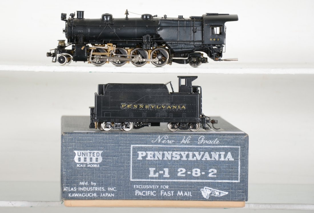 United/ PFM Brass HO PRR L-1 2-8-2 Loco: Cab #287. Factory painted then decaled. Excellent, Light to moderate run-time, Signs of handling, Very minor paint flaws, may have minor decal wear, but presentable. Dusty from display with original b