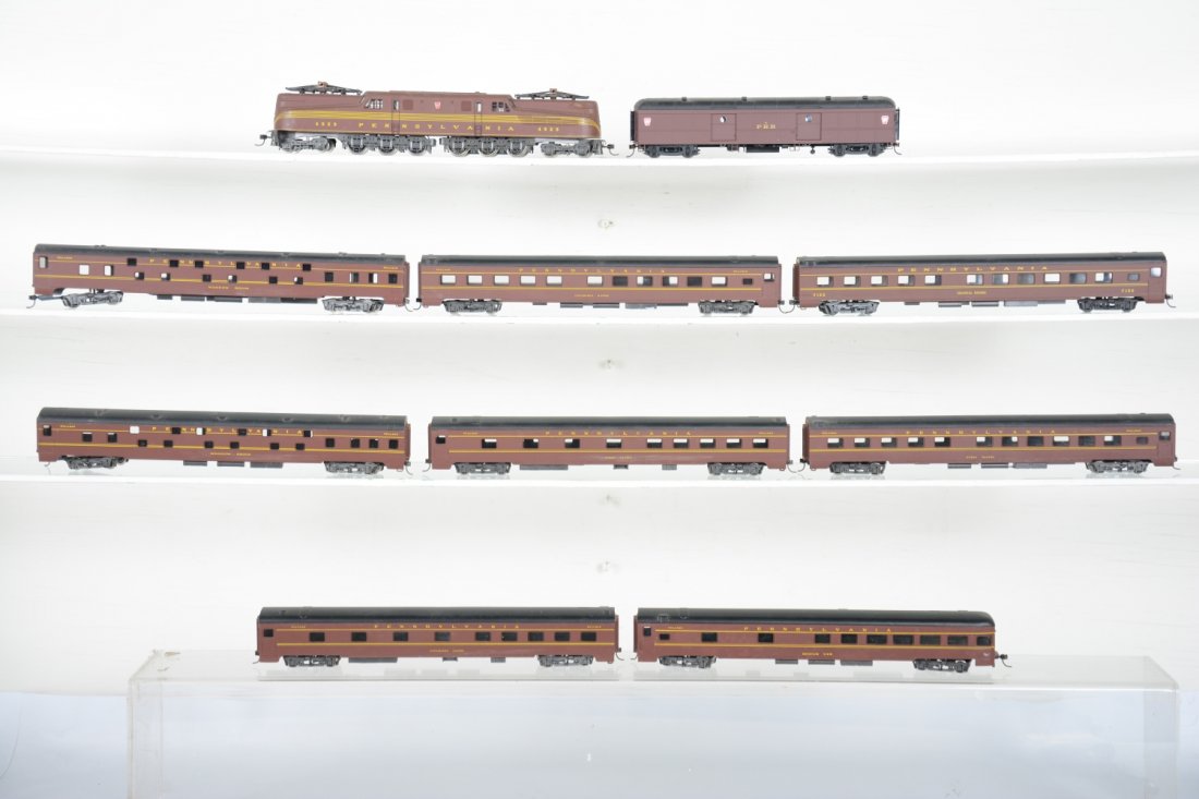 RivaRossi HO PRR Passenger Set: Includes an AHM GG1 electric #4929 with 9 matching passenger cars, Kaydee couplers, dusty, C8+