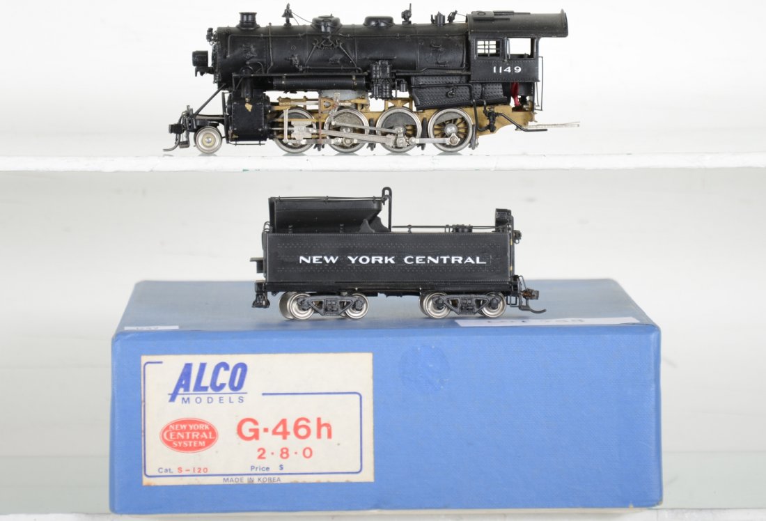 Alco Brass HO NYC G-46h 2-8-0 Loco: Nicely painted & decaled with Can motor. Like New, test or very light signs of operation, may have light dust from display, light signs of handling, may have some tarnishing to finish. Original box, C
