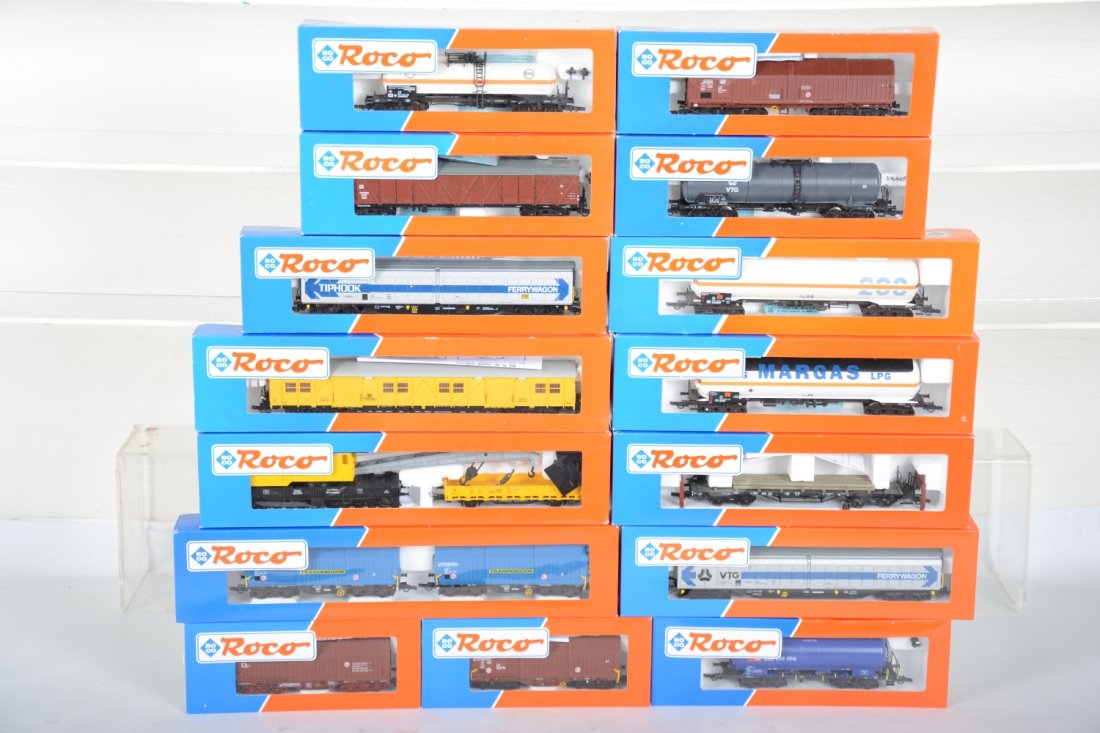 ROCO HO Boggy Truck Deluxe Freight Cars: Includes 13 assorted singles and 2 2-pks all new in boxes, C10