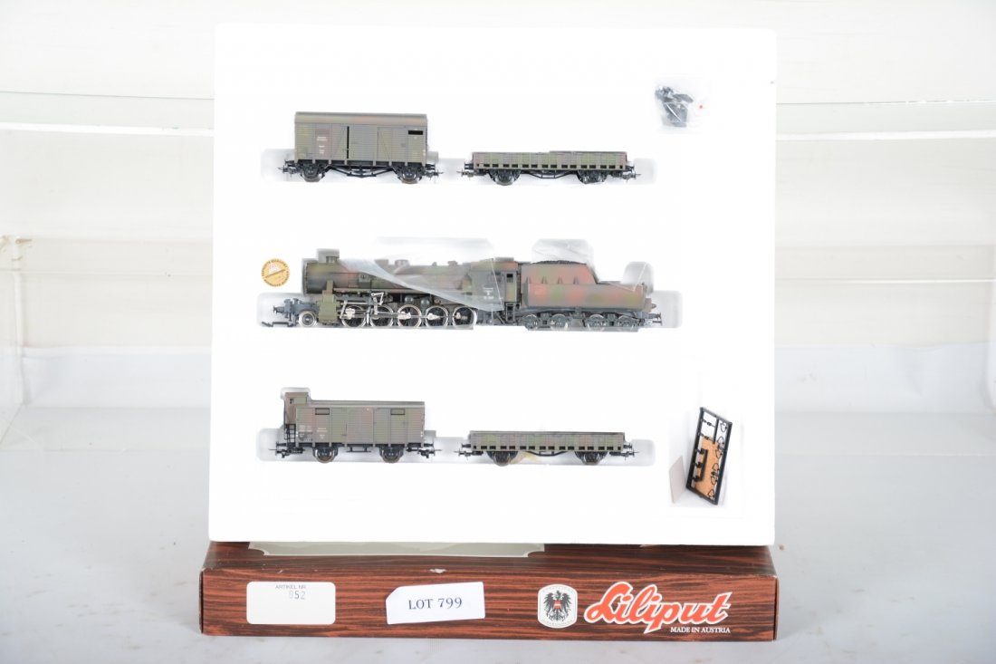 Scarce Lilliput HO Military Set 852: 2-rail. Includes a 2-10-0 steam loco with 4- cars all camouflage, new in setbox, C10