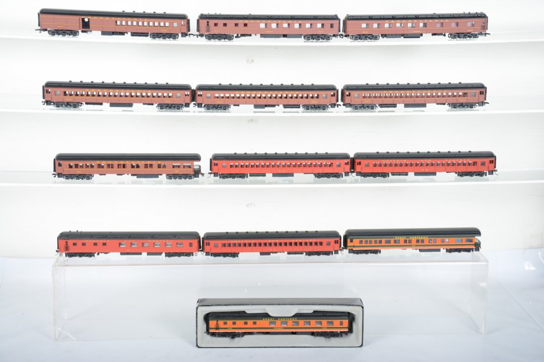 Bachmann HO Passenger Cars: Includes 7 scale PRR heavyweights with interiors and lights; 2 GN with interiors, no lights; 4 N&W with interiors, no lights, all show light playwear, C8+-9