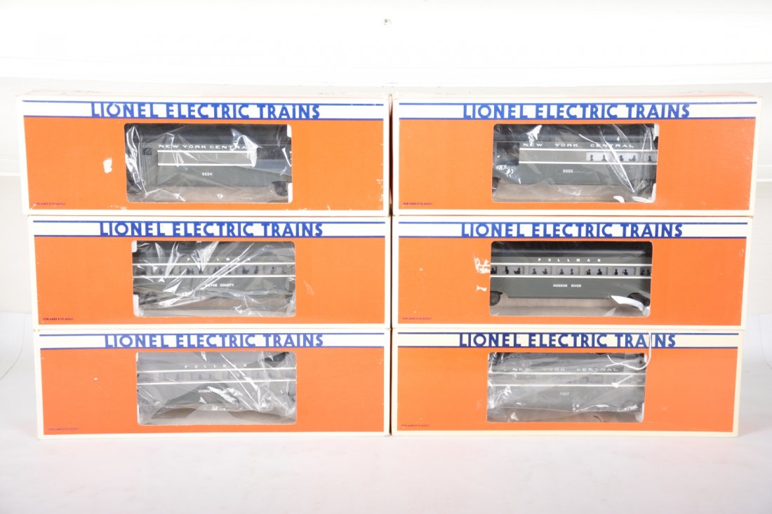 Lionel NYC Streamline Passenger Cars: Includes 9594 baggage; 90595 combine; 9596 coach; 9597 coach; 7207 diner; 9598 observation. All show very light runtime with C9 bodies with boxes.