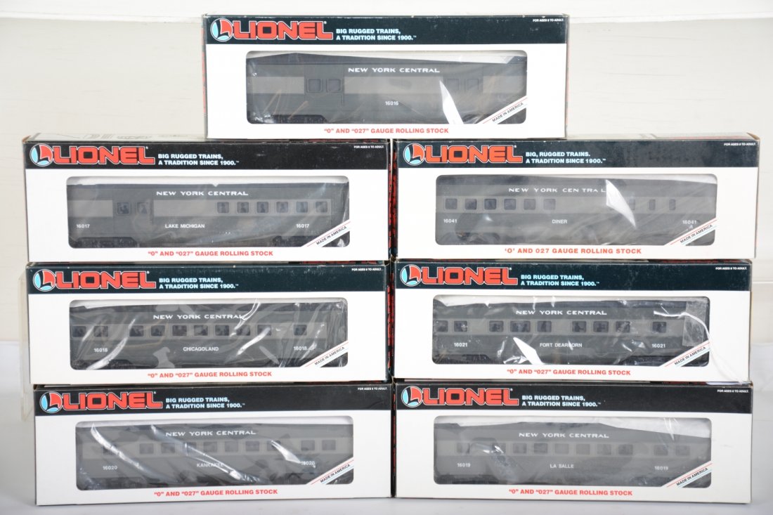 Lionel NYC Passenger Cars: Includes 16016 baggage; 16017 combine; 16018 coach; 16019 vista-dome; 16020 coach; 16041 diner; 16021 observation (with Charlie Ro added rear operating lights). All are mint in nice boxes, C10