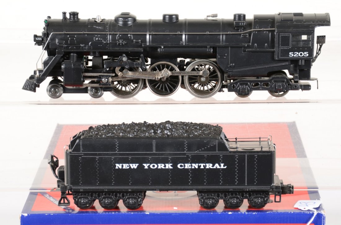 Williams CS100W NYC Crown Edd. Hudson: Nice diecast steam loco & tender with light smoke & whistle. Includes optional scale pilot as well. It shows light runtime with C9 body and setbox.