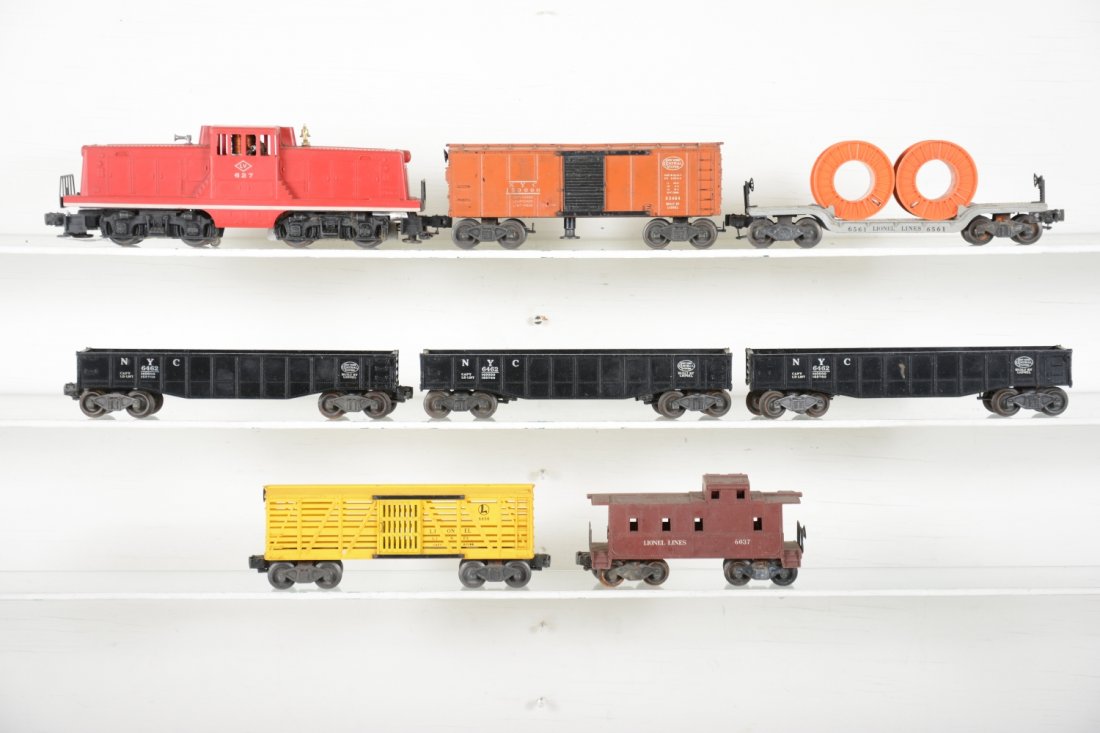 Lionel Diesel Freight Set: Includes a 627 LV 44-ton diesel, C7; 3 #6462 gondolas; 3464 NYC operating boxcar; 6561 reel flat(dirty); 6656 stock car; 6037 caboose, rest need a cleaning, but only show moderate playwear, C6 ish