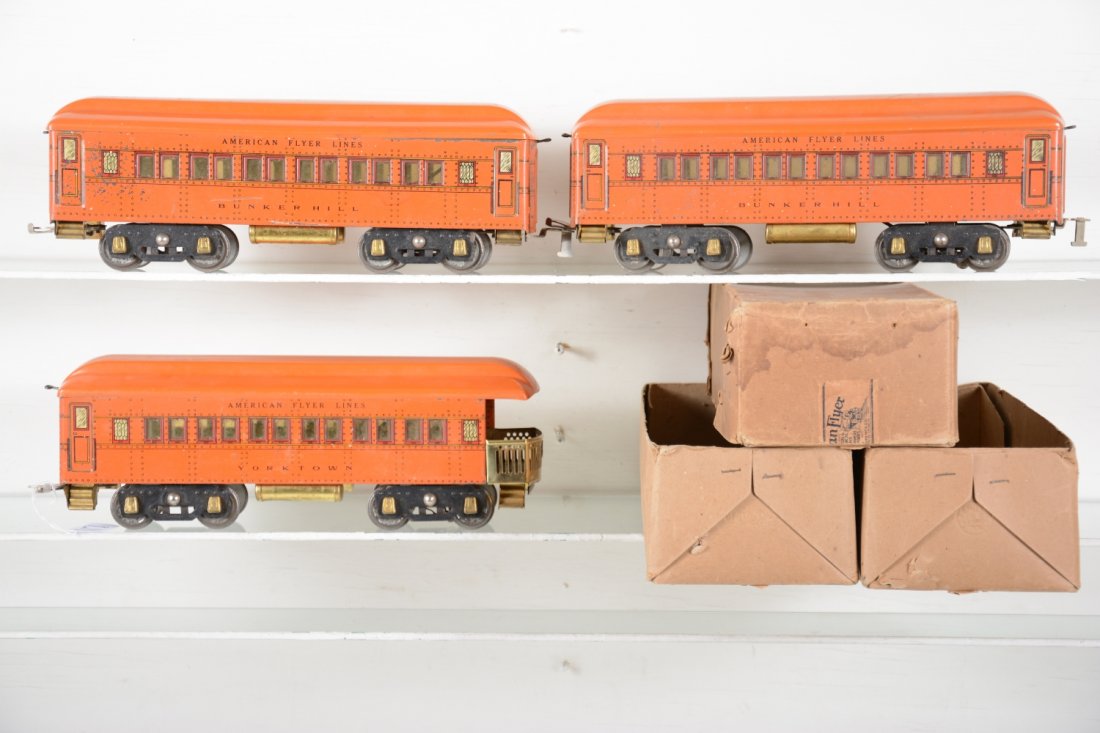 Boxed American Flyer Statesman Cars: Standard Gauge. Clean & shiny ready for a 4654 or 4684 loco. Includes 2 #4141 Bunker Hill Pullmans; 4142 Yorktown observation. Nice matching roofs, all clean with partial boxes, C6