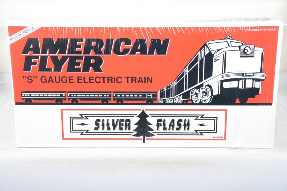 Lionel American Flyer 49606 Silver Flash Passenger Set: S Gauge. As good as this 5pc AB Diesel set gets, factory sealed in setbox, C10 (see next lot for add-on pieces)