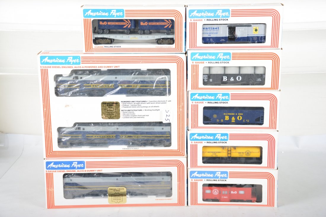 Lionel American Flyer B&O ABA Diesel Freight Set: S Gauge. Includes an 8153 & 8154 PA ABA diesels; 9102 tank car; 9301 gondola; 9000 flat with vans; 9702 boxcar; 9201 hopper; 940-1 bay window caboose. All show light runtime with C9 bodies with boxes.