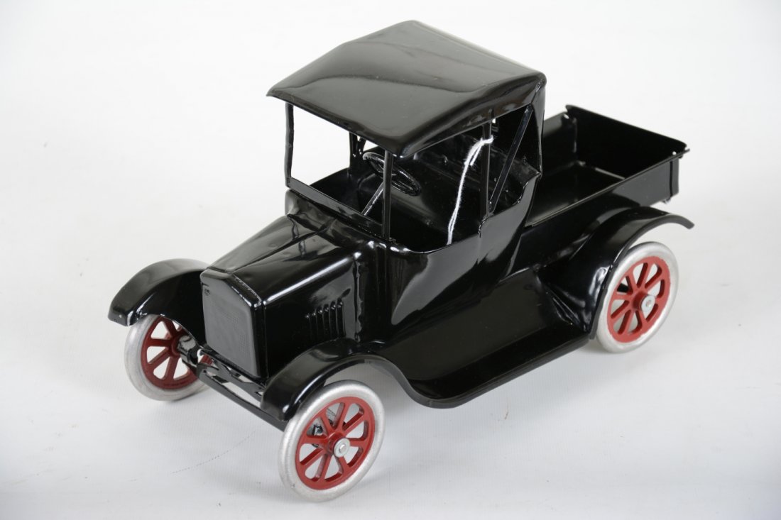 Restored Buddy L Flyvver Pick-up: beautiful restoration with most body work done nicely. It appears C8+-9