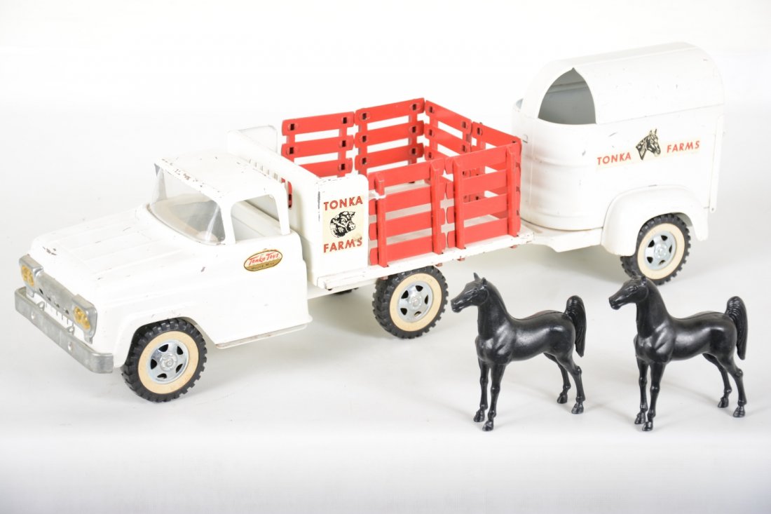 1960 Tonka Farms Truck & Trailer (1 of 3)
