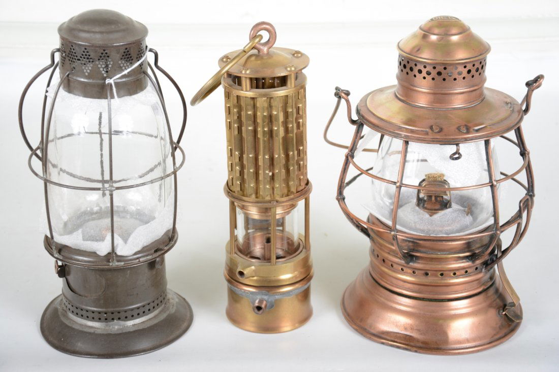 Vintage Oil Lamps (1 of 5)