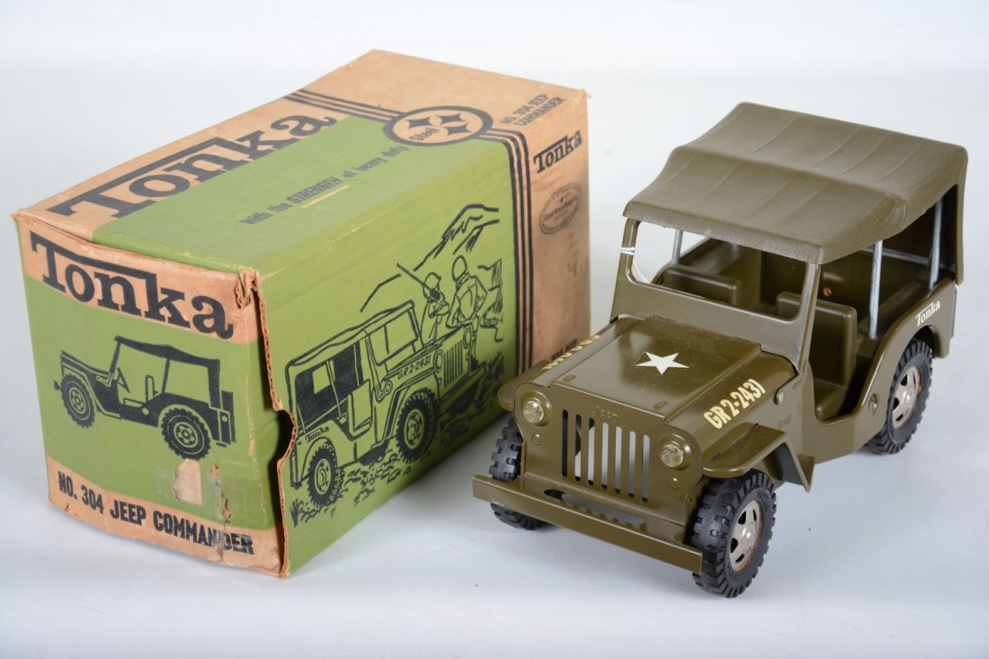 Boxed 1965 Tonka 304 Jeep Commander (1 of 2)