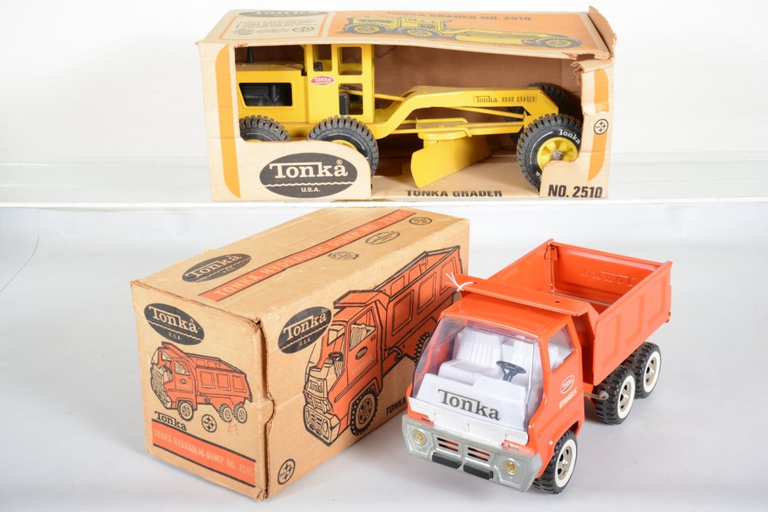 Boxed 1970 Tonka Construction Trucks (1 of 2)