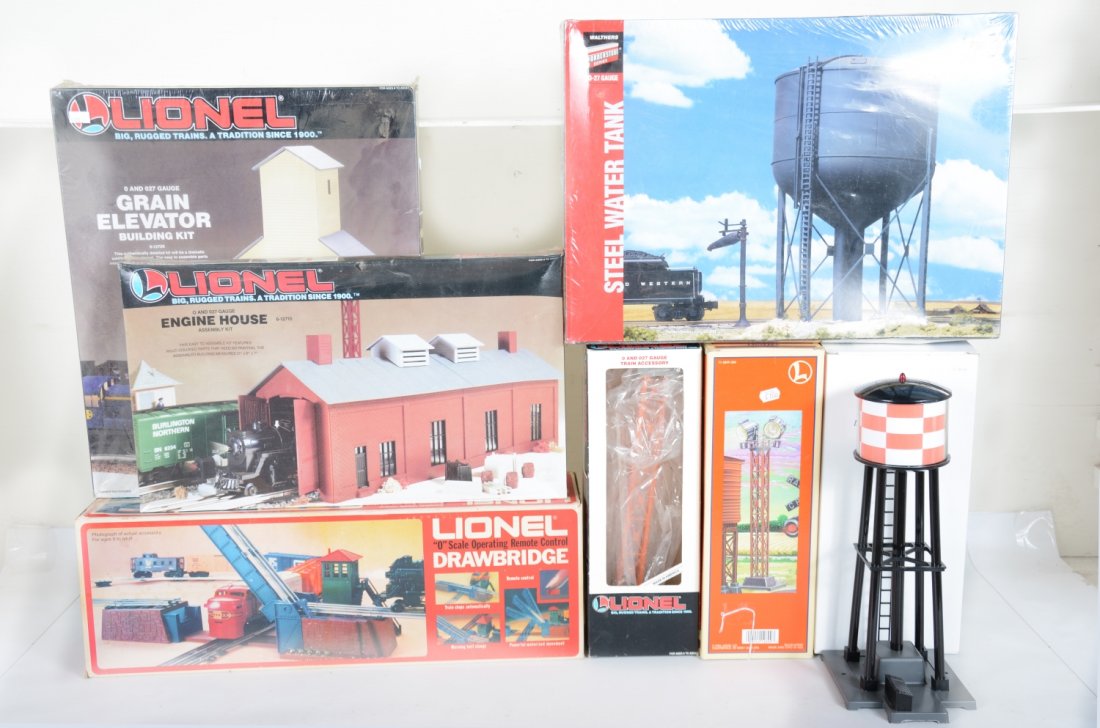 Modern Accessory Lot (1 of 2)