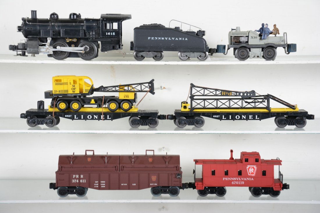 Customized Lionel PRR Freight Set (1 of 4)