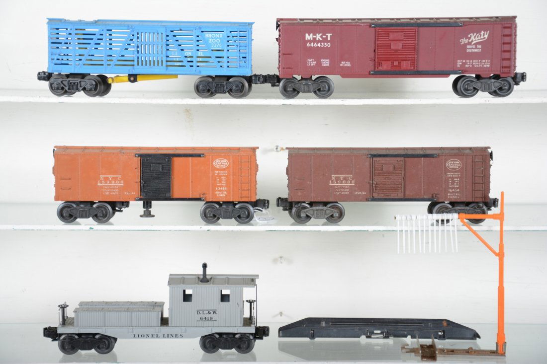 Lionel Trains & Accessories (1 of 4)