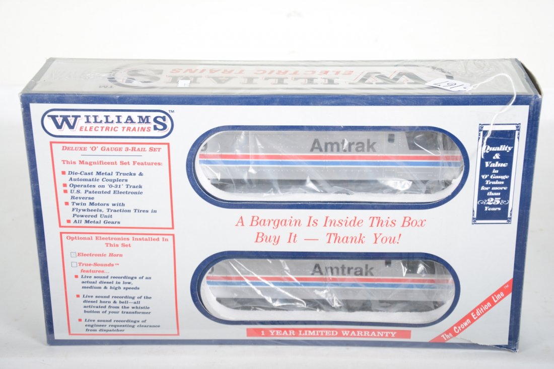 Williams FP200H Amtrak FP45 AA Diesels (1 of 2)