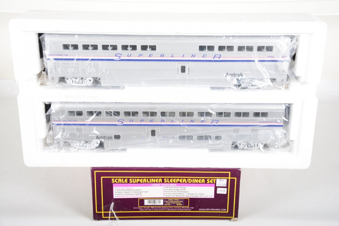 MTH 20-6541 Amtrak Superliner Sleeper/Diner Set (1 of 1)