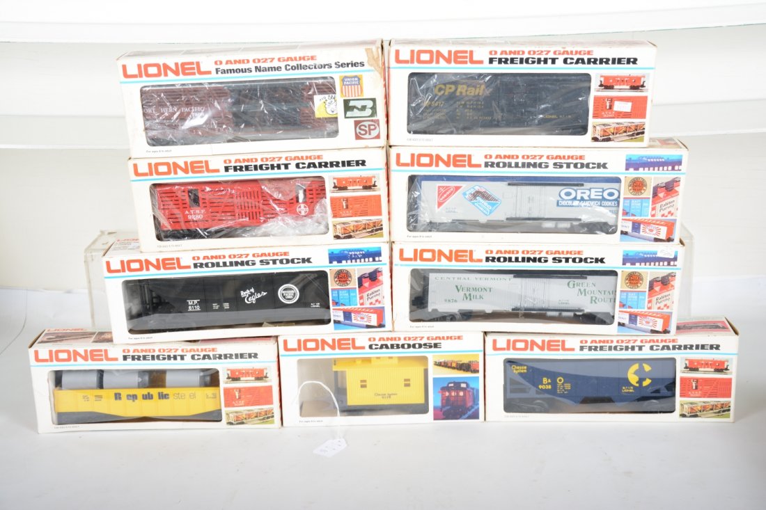 Lionel Freight Cars: Includes 6110 MP hopper; 9876 Vermont reefer; 9883 Nabisco reefer; 9055 Republic gondola; 9179 Chessie bobber caboose; 9038 Chessie hopper; 9280 horse transport; 7803 NP stock car; 9417 CP rail boxcar