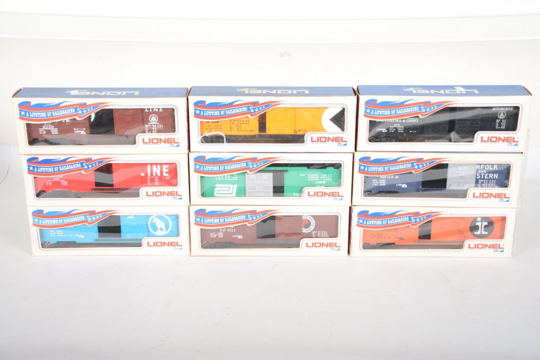 Mint Early Lionel MPC Boxcars (1 of 2)