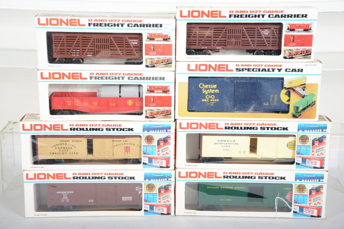 Lionel Rolling Stock: Includes 5709 REA reefer; 5710 CP reefer; 6272 SF gondola; 7309 Southern stock car; 7302 T&P stock car; 9629 Chessie hi-cube; 5711 CER reefer; 5708 Armor reefer, all appear new in nice boxes, C10
