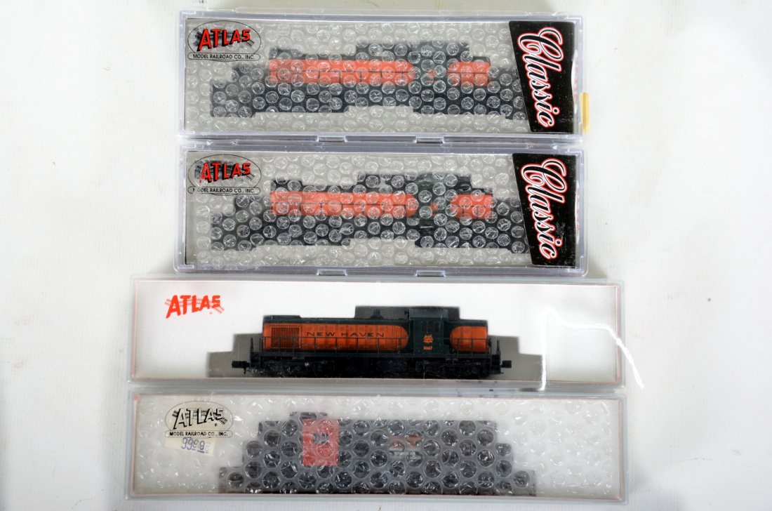 4 Atlas N Ga New Haven Diesels: Includes 44031 RS01 #0669; #44030 RS-1 #0664; 4408 RS-1 #0667; 4260 RS11 Pro custom painted 1414. all have been test run with boxes C9-10