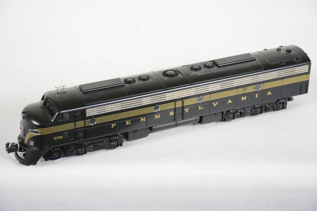 Lionel K-Line PRR E8 Diesel (1 of 4)