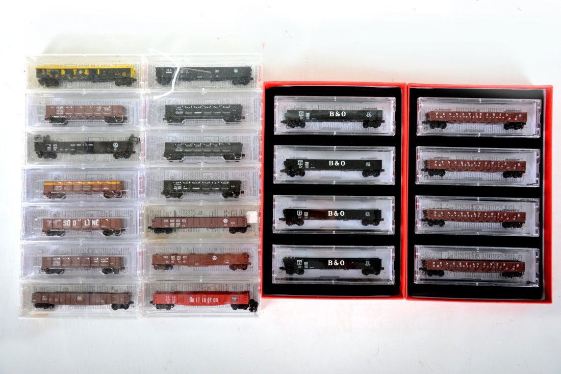 Micro-Trains N Ga Gondolas (1 of 2)